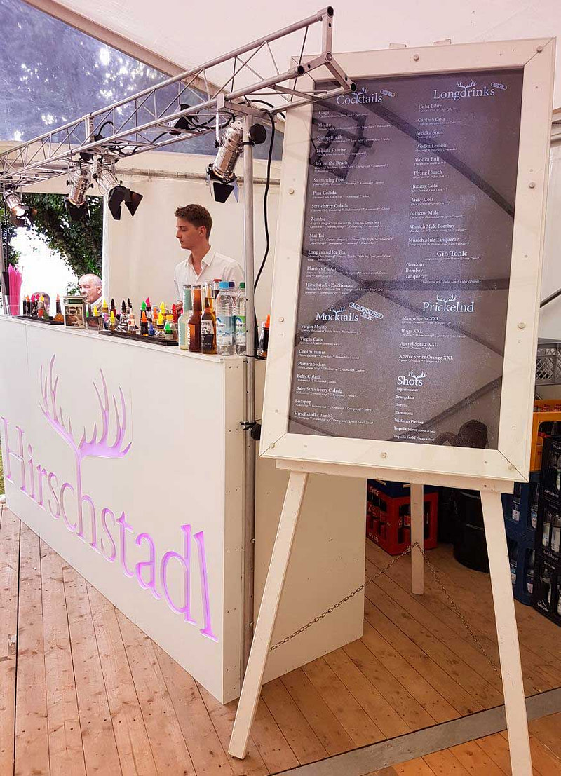 Coktailbar für Hochzeit mit mobilen Barkeepern mieten und Servicepersonal