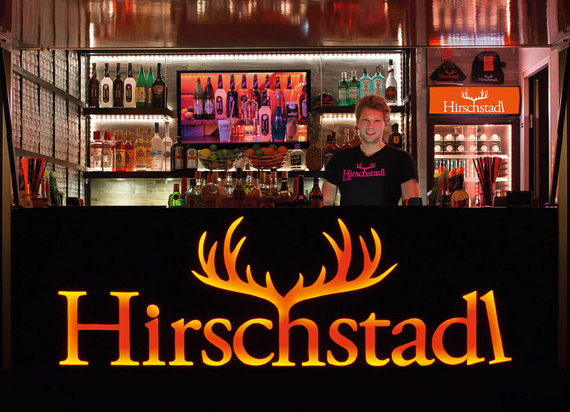 mobiler Cocktailwagen für den mobile Cocktailservice in München mit bis zu 4 Barkeepern